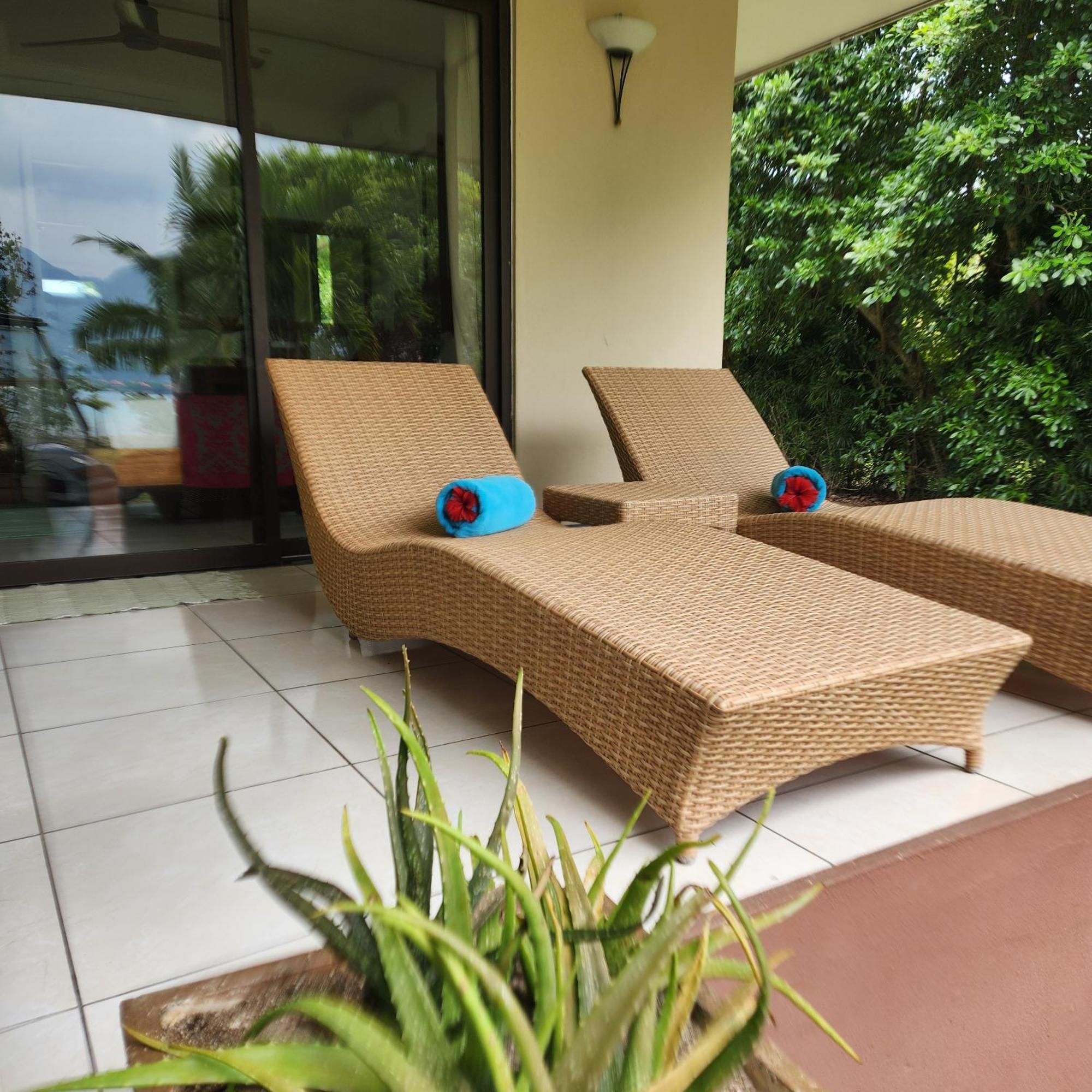 Surf Tropical Villa Takamaka Cerf Island Exterior photo
